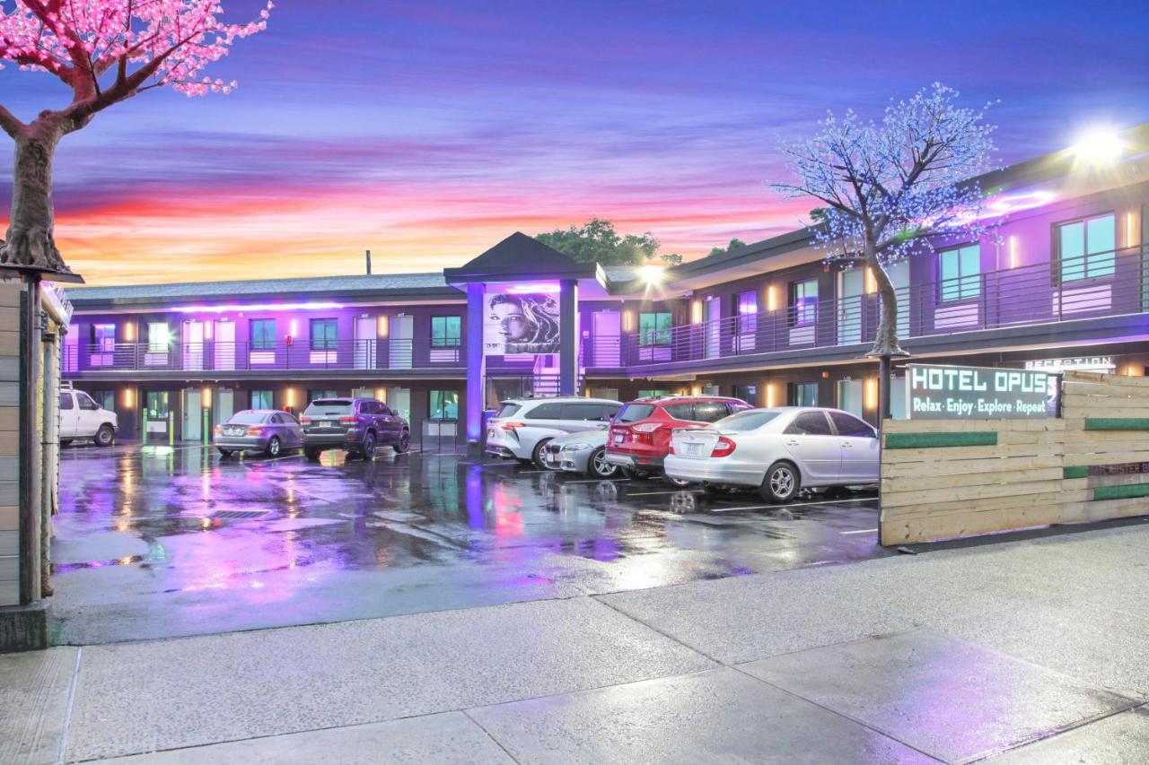 Hotel Opus Bronx Near Bay Plaza Mall Nova York Exterior foto
