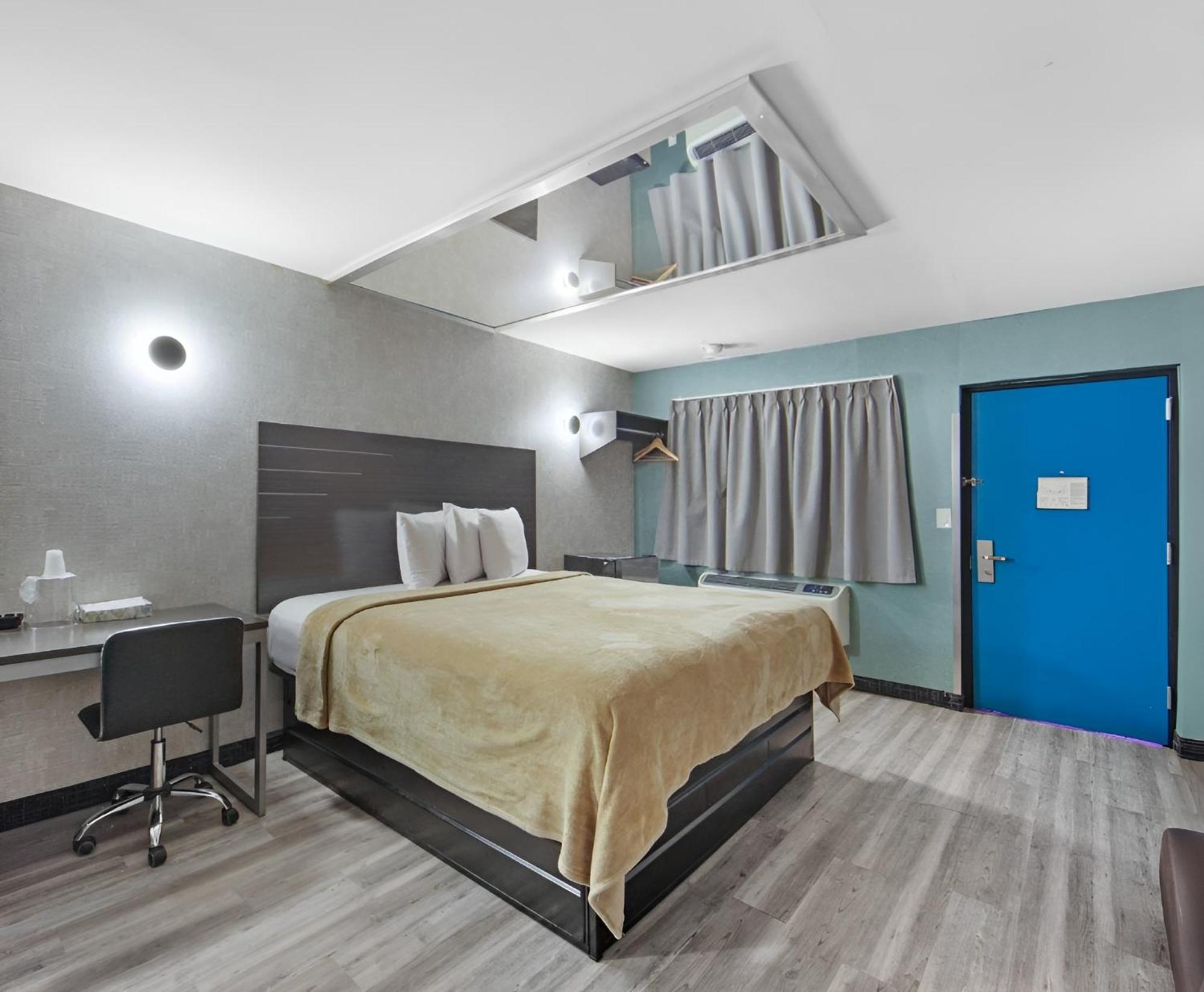 Hotel Opus Bronx Near Bay Plaza Mall Nova York Exterior foto
