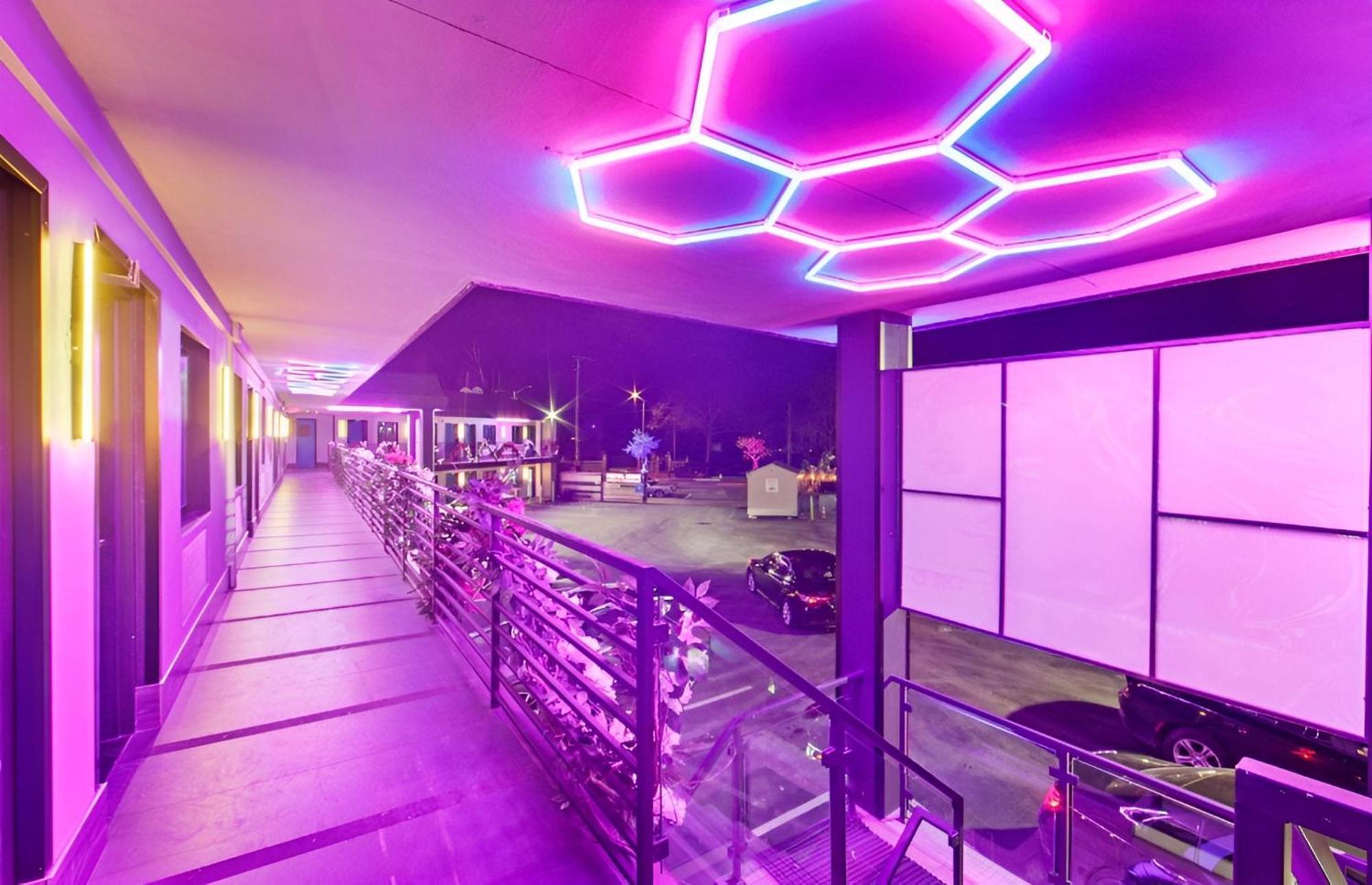 Hotel Opus Bronx Near Bay Plaza Mall Nova York Exterior foto